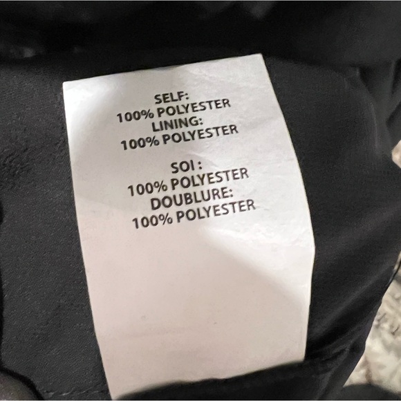 Elegant Black Women's Dress - Picture 4 of 4